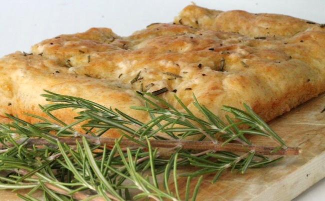 rosemary-olive-oil-foaccia