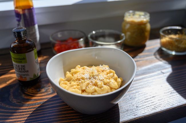 Instant Pot Mac and Cheese Bar