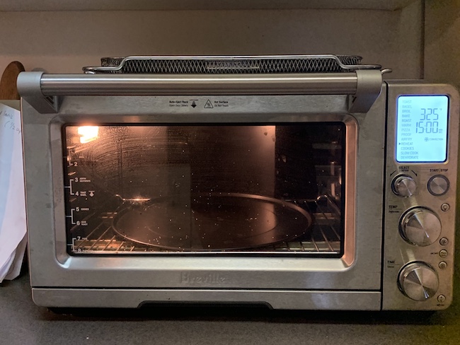 a countertop toaster oven 
