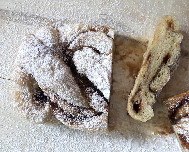 Cinnamon Braid Vegan Aquafaba